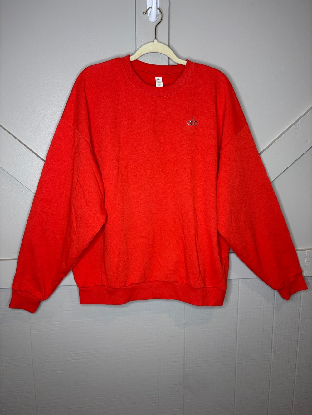 Alo Yoga Red Accolade Crew Neck Pullover Oversized Sweatshirt Large - Picture 3 of 15
